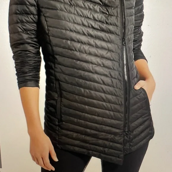 ATHLETA So Down Asymmetric Hem Ivory Puffer Jacket - Picture 6 of 6